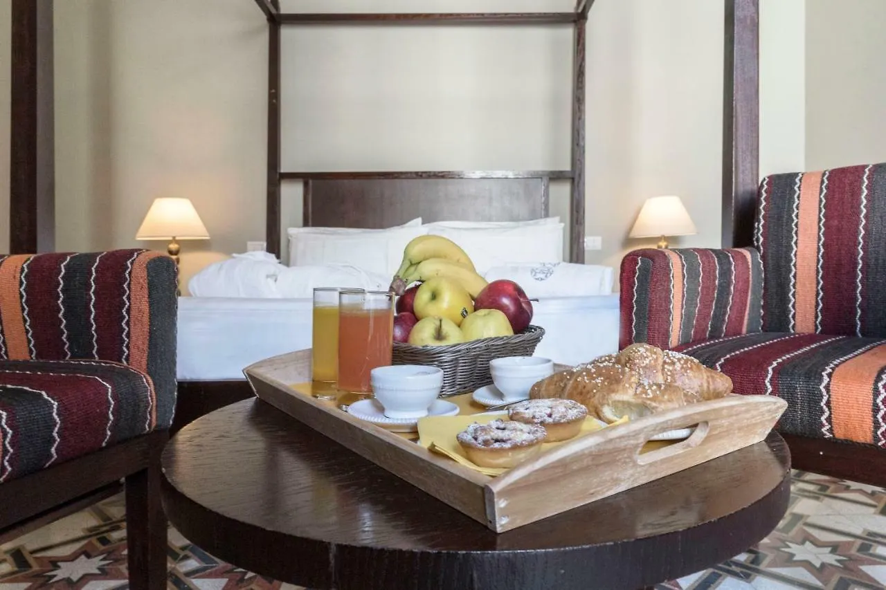 Vittorio'S Luxury Suites Bari 2*,  Italy