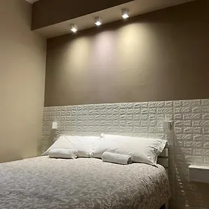 Aura Apartment Bed & Breakfast