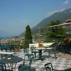 https://casa-antonelli-malcesine.hotelinveneto.com